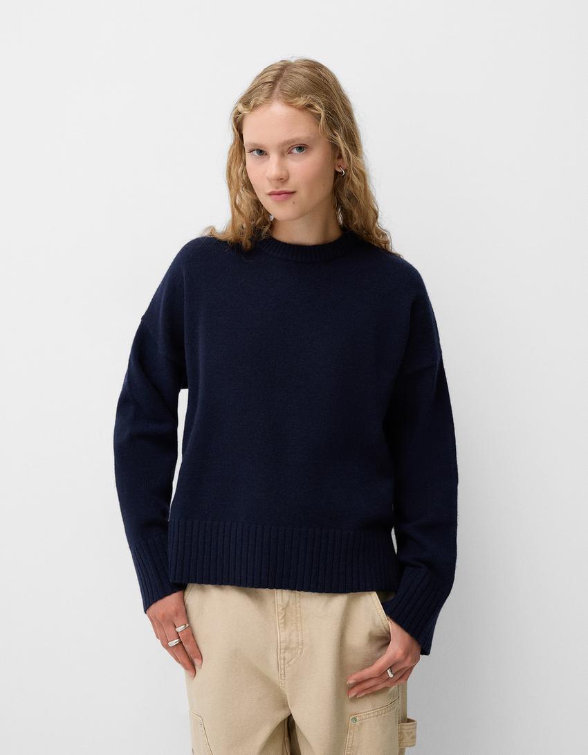 soft-touch sweater with round neckline