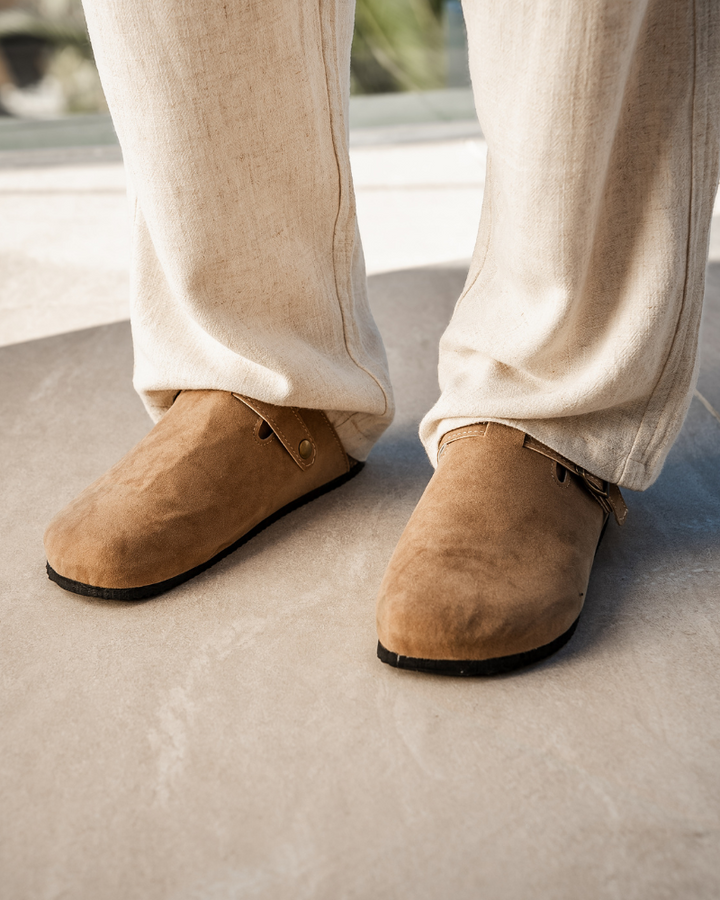 MONEY CLUB SUEDE CLOGS